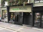 <p>In- &amp; outdoor sign</p>
<p>Green Hotel</p>