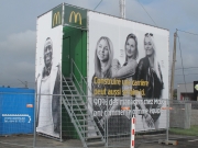 <p>In- &amp; outdoor sign</p>
<p>McDonald's werfcontainer</p>