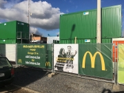 <p>In- &amp; outdoor sign</p>
<p>McDonald's werfdoek</p>