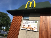 <p>Visuals&nbsp;Outdoor</p>
<p>McDonald's: inox frame + banner</p>